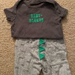 Carters 9m onesie and pants
